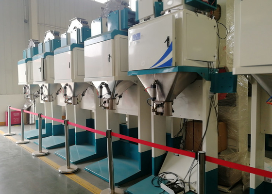 máquina de rellenar a granel de empaquetamiento del gránulo del bolso 50kg en industria plástica